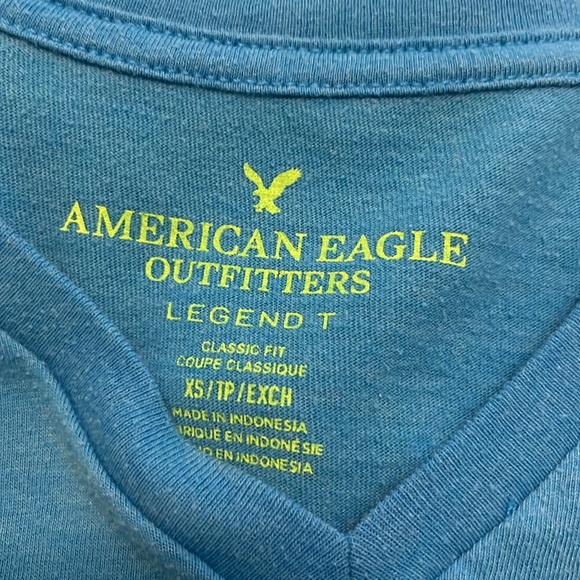 America Eagle women’s classic fit tshirt - Picture 2 of 2